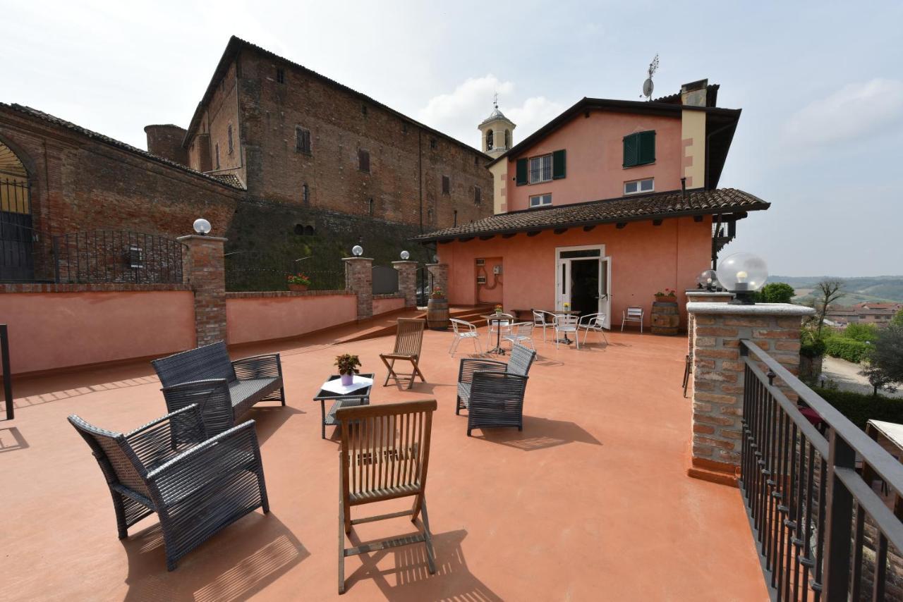 Hotel Ristorante Borgovecchio Montegrosso dʼAsti Екстериор снимка